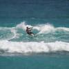 Kiteboarder ripping da wave@ Ocean Spray 18.01.04